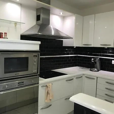 100 M2 Hyper Centre Saint-raphael * Saint-Raphael (Var)