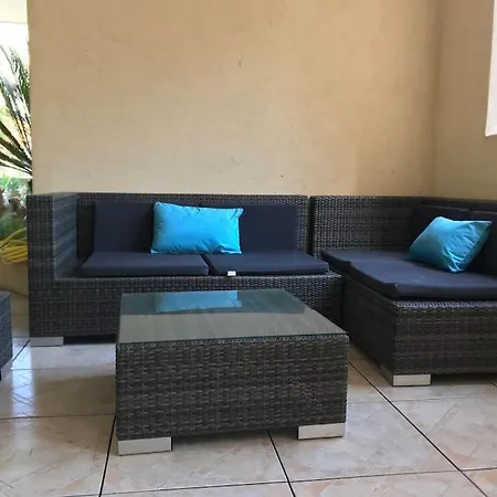 100 M2 Hyper Centre Saint-raphael Saint-Raphael (Var)